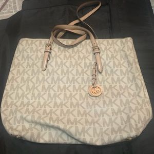 Michael Kors Shoulder Bag